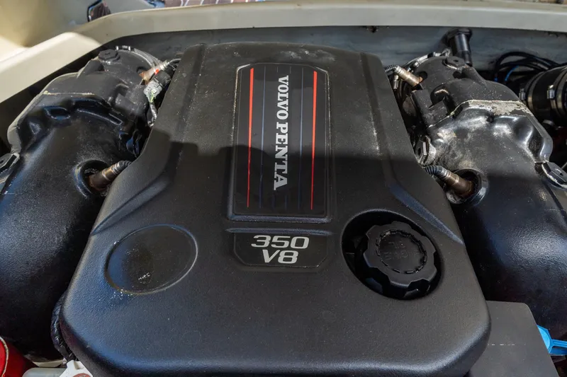 Slide: The Image of Volvo Penta 350 V8 engine in 2017 Chris-Craft Corsair 28 Heritage Edition boat. - 81