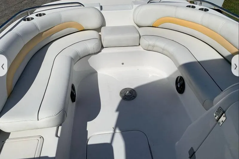 Slide: The Image of 2016 Hurricane SunDeck Sport 232 OB with Mercury Pro XS outboard motor. - 8