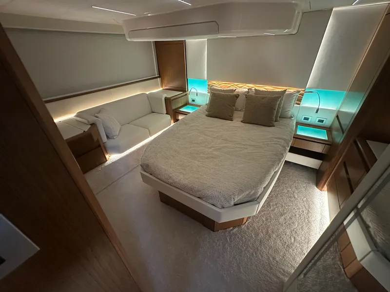 Slide: The Image of Sea Ray 340 Sundancer 2000 - 10