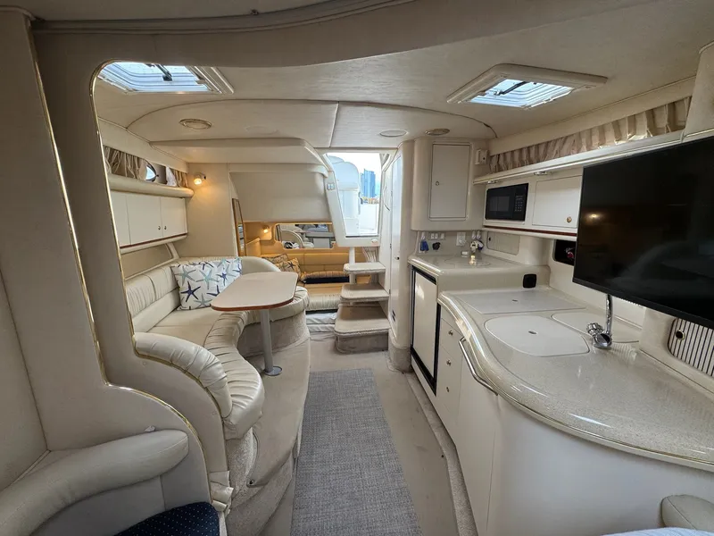 Slide: The Image of Sea Ray 340 Sundancer 2000 - 13