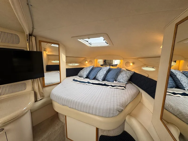Slide: The Image of Sea Ray 340 Sundancer 2000 - 15