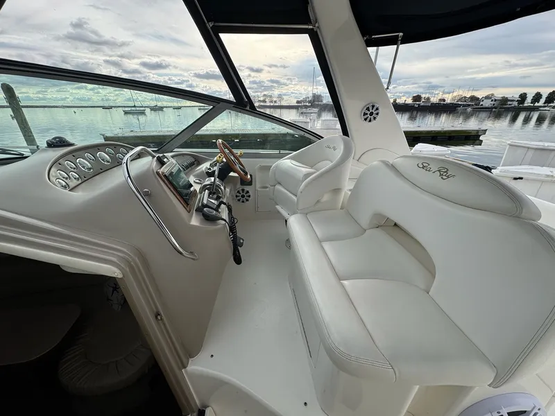 Slide: The Image of Sea Ray 340 Sundancer 2000 - 33
