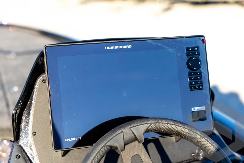 Slide: The Image of Humminbird Xplore 12 display on 2026 Skeeter ZXE21 boat dashboard. - 72