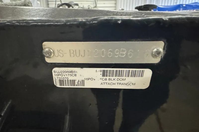 Slide: The Image of 2016 Tracker Pro Guide V-175 Combo boat identification plate with serial numbers. - 5