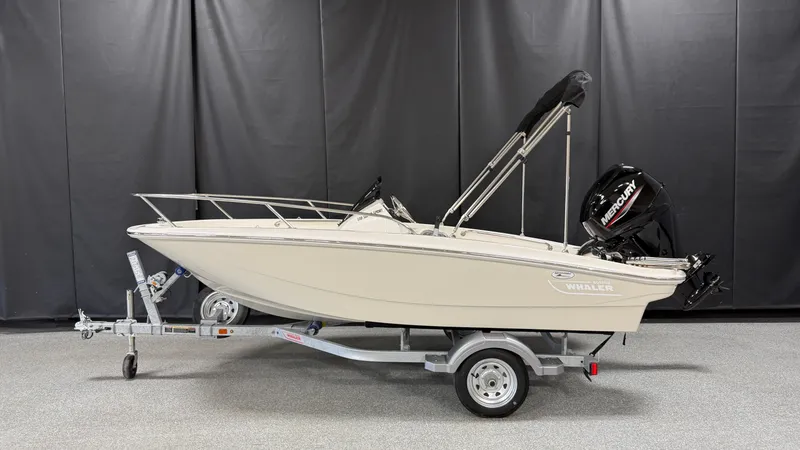 Slide: The Image of Boston Whaler 130 Super Sport 2026 - 0