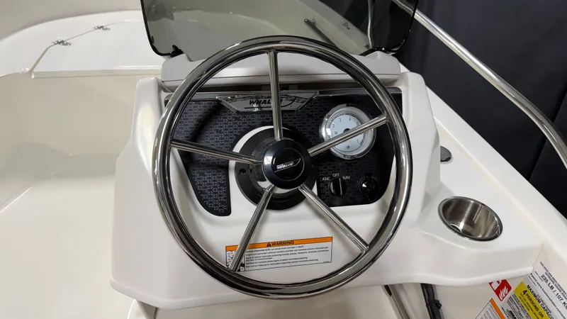 Slide: The Image of Boston Whaler 130 Super Sport 2026 - 23
