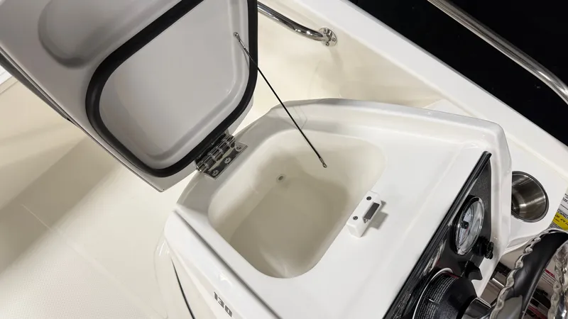 Slide: The Image of Boston Whaler 130 Super Sport 2026 - 27