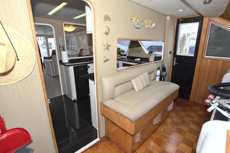 Slide: The Image of Viking 63 Cockpit Motor Yacht 1988 - 76