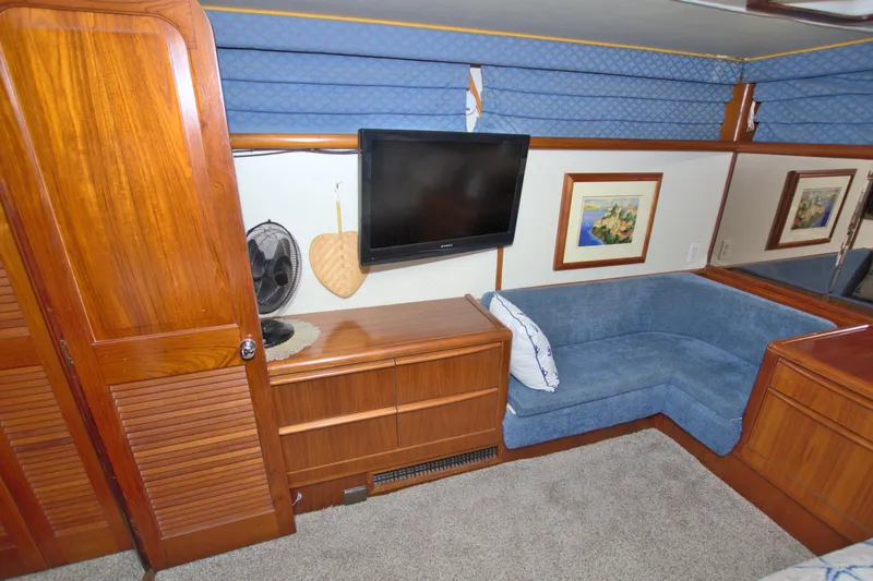 Slide: The Image of Viking 63 Cockpit Motor Yacht 1988 - 81