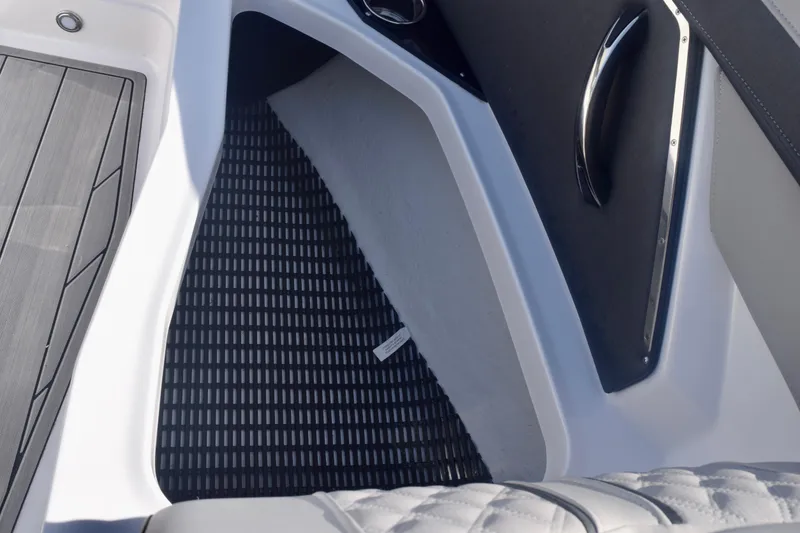 Slide: The Image of 2025 Monterey 275SS Super Sport interior with sleek design and modern finishes. - 86