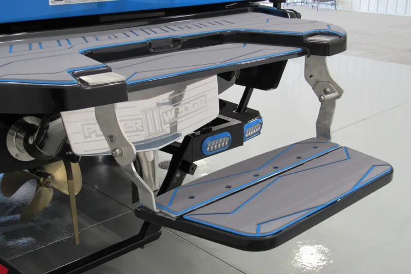 Slide: The Image of 2026 Malibu Wakesetter 22 MXZ swim platform with Power Wedge III and propeller. - 12