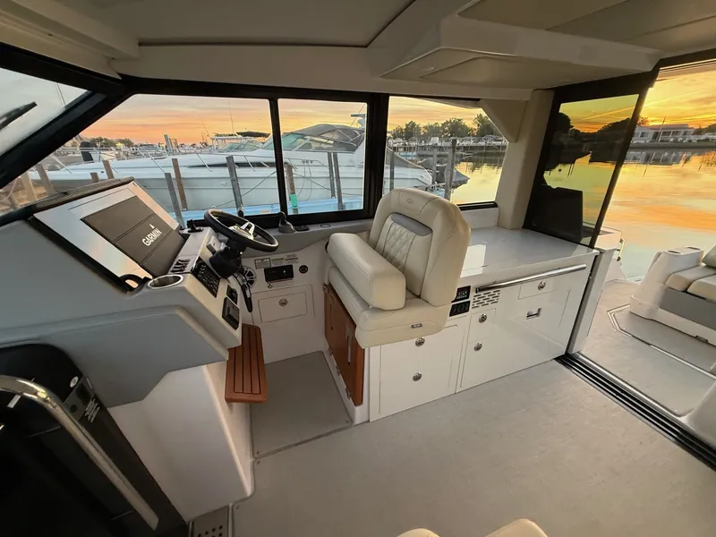 Slide: The Image of Regal 36 Grande Coupe 2022 - 6