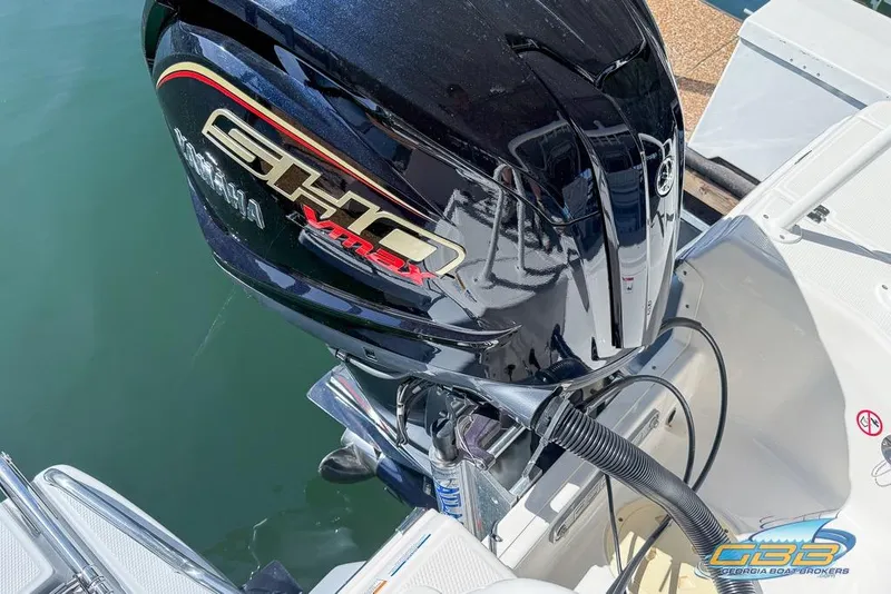 Slide: The Image of 2023 Robalo 226 Cayman with Yamaha SHO VMAX outboard engine. - 27