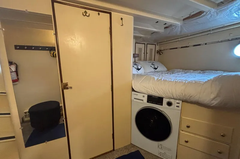 Slide: The Image of Fellows & Stewart 58 - Owner's Cabin - 5