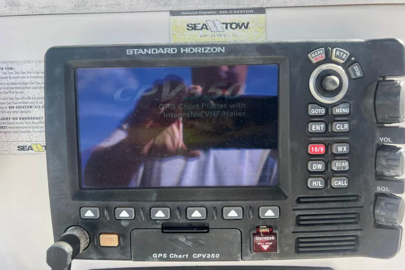 Slide: The Image of Standard Horizon GPS Chart CPV350 on 2007 NauticStar 2000 Offshore boat dashboard. - 18