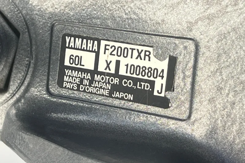 Slide: The Image of Yamaha F200TXR engine label on 2007 NauticStar 2000 Offshore boat. - 39