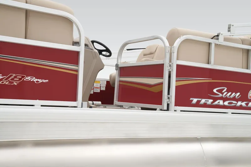 Slide: The Image of Sun Tracker Party Barge 18 DLX 2024 - 26