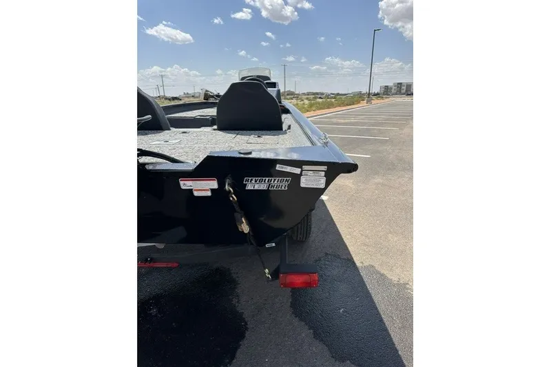 Slide: The Image of 2026 Tracker Pro Team 175 boat on trailer in sunny parking lot. - 18