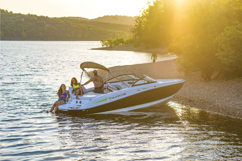 Slide: The Image of Tahoe 210 Si 2024 - 54