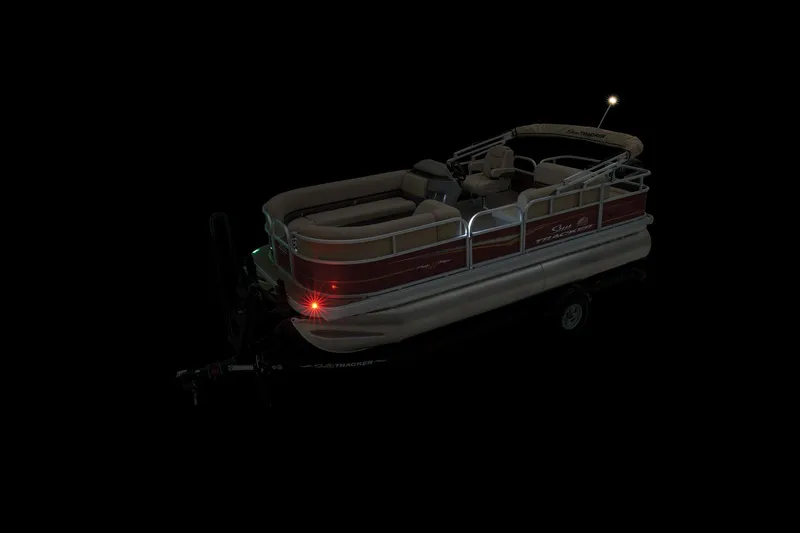 Slide: The Image of Sun Tracker Party Barge 18 DLX 2024 - 22