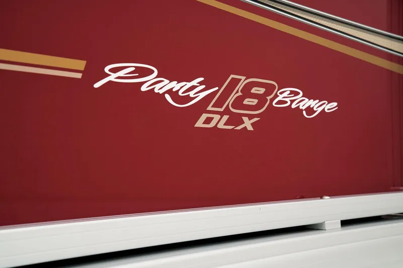 Slide: The Image of Sun Tracker Party Barge 18 DLX 2024 - 41
