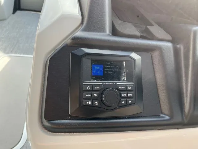 Slide: The Image of Alera M 25Q 2026 - 25