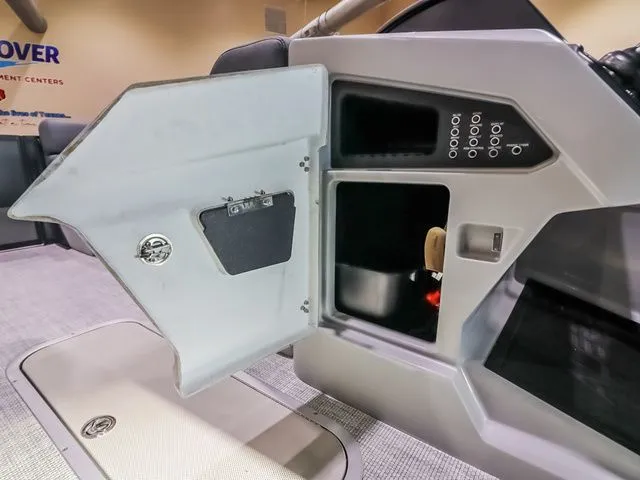 Slide: The Image of Alera M 25Q 2026 - 21