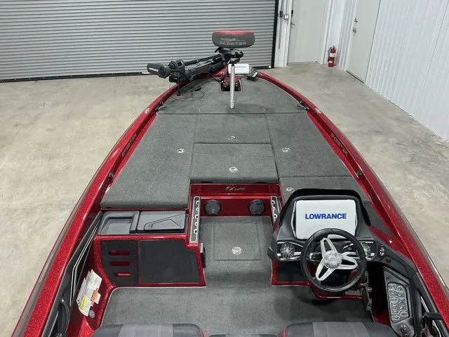 Slide: The Image of Skeeter FX 21 2016 - 15