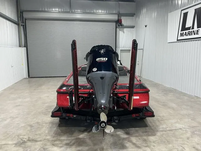 Slide: The Image of Skeeter FX 21 2016 - 2