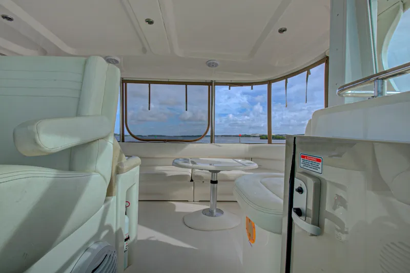 Slide: The Image of Interior of 2006 Sea Ray 40 Motor Yacht with shower and stairs to cabin. - 28