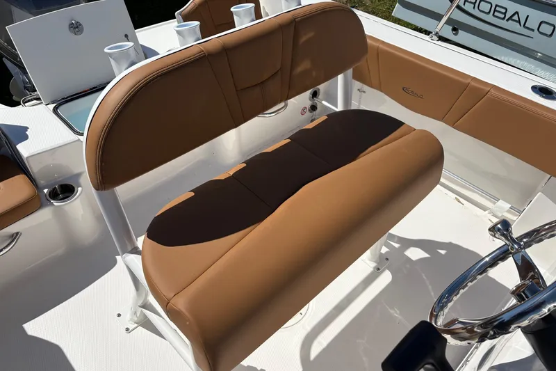 Slide: The Image of Robalo R180 Center Console 2026 - 10