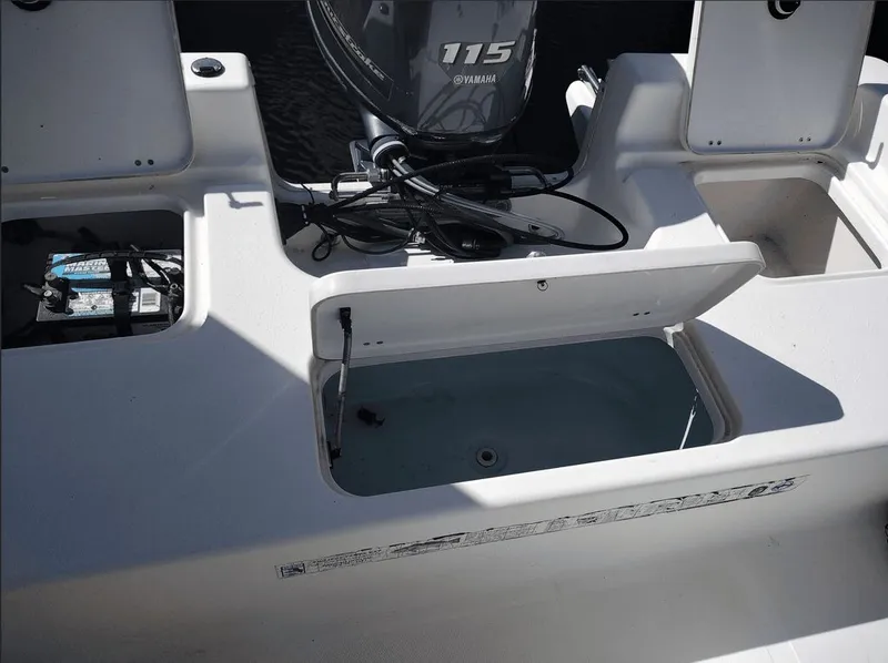 Slide: The Image of Tidewater 1900 Bay Max 2015 - 2