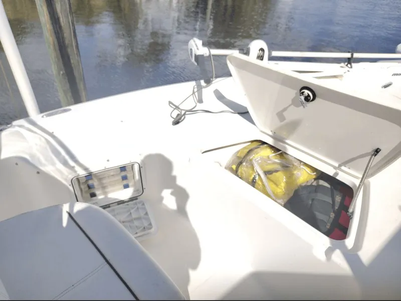 Slide: The Image of Tidewater 1900 Bay Max 2015 - 3