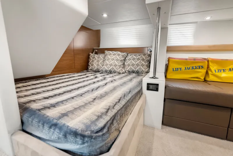Slide: The Image of Cruisers Cantius 45 2014 - 20