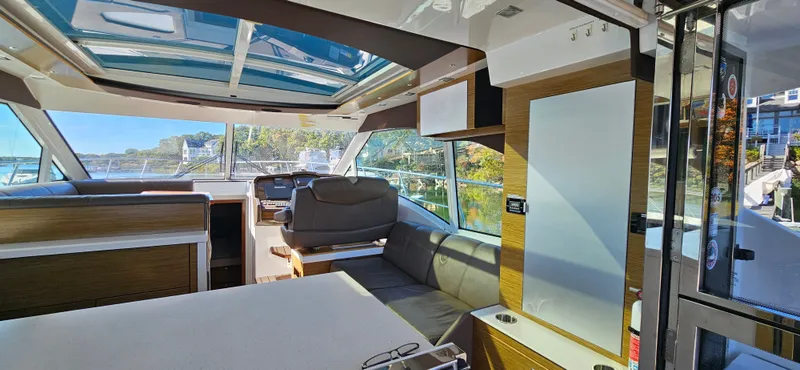 Slide: The Image of Cruisers Cantius 45 2014 - 8