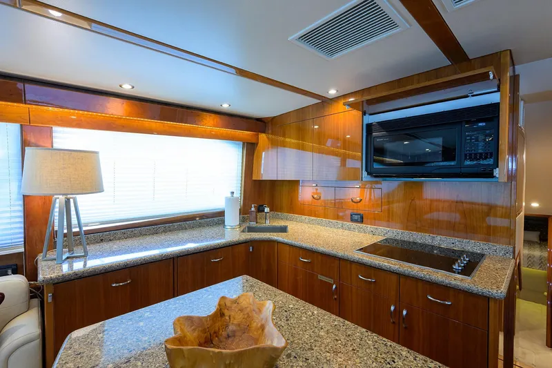 Slide: The Image of Hatteras 54 Sea Nyle - Galley - 39