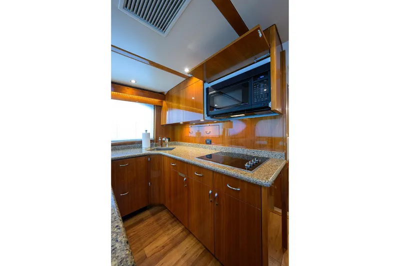 Slide: The Image of Hatteras 54 Sea Nyle - Galley - 40