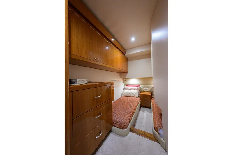Slide: The Image of Hatteras 54 Sea Nyle - Stateroom - Starboard - 53