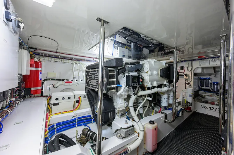 Slide: The Image of Hatteras 54 Sea Nyle - Engine Room - 75