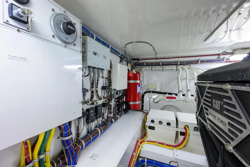Slide: The Image of Hatteras 54 Sea Nyle - Engine Room - 76