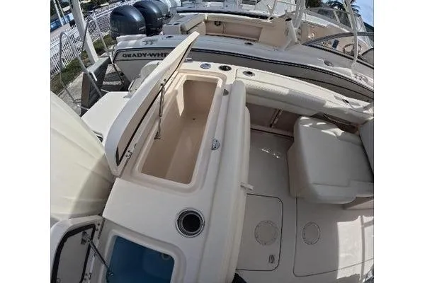 Slide: The Image of Grady-White Freedom 235 2024 - 31