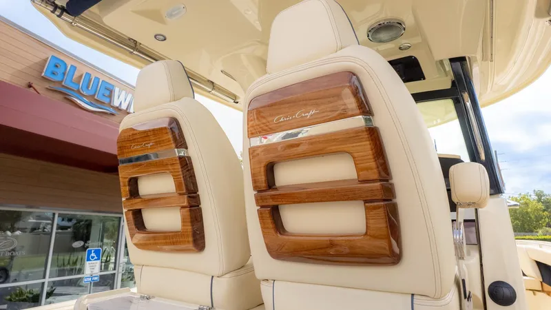 Slide: The Image of Chris-Craft Catalina 31 2026 - 20