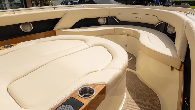 Slide: The Image of Chris-Craft Catalina 31 2026 - 30