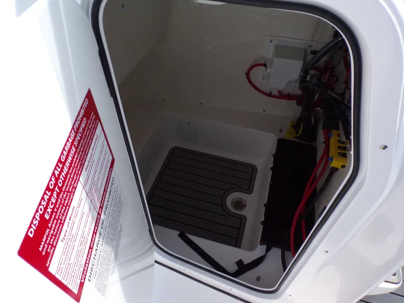 Slide: The Image of Tidewater 2110 Bay Max 2025 - 21