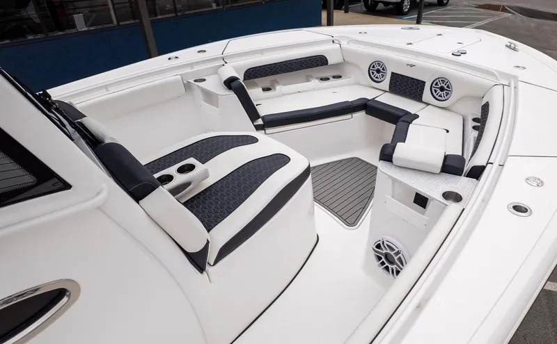 Slide: The Image of Tidewater 302 CC Adventure 2026 - 21