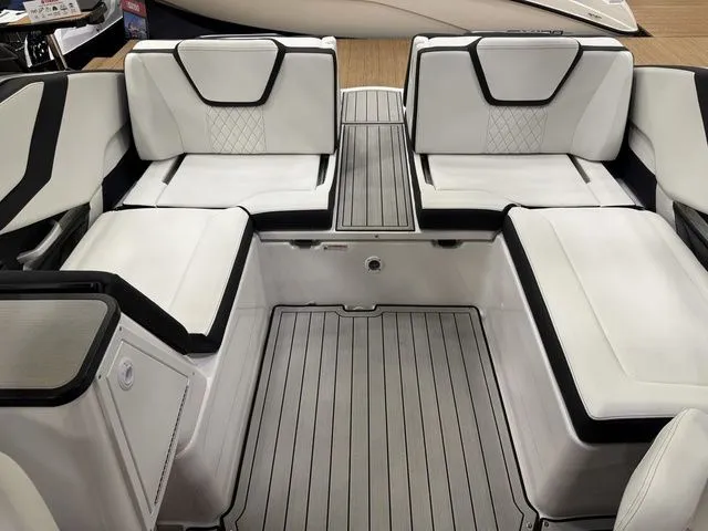 Slide: The Image of Yamaha 252SD 2026 - 6