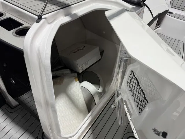 Slide: The Image of Yamaha 252SE 2026 - 22