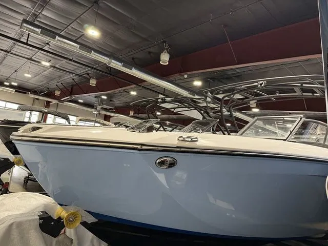 Slide: The Image of Yamaha 252SE 2026 - 3