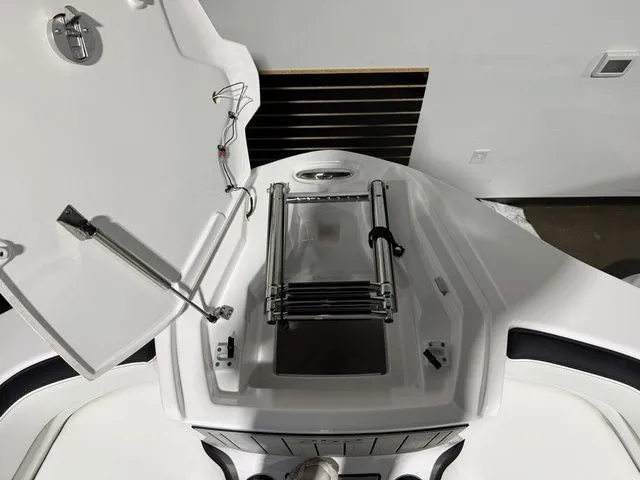 Slide: The Image of Yamaha 252SE 2026 - 38