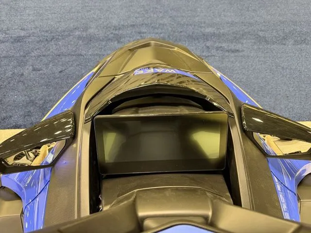 Slide: The Image of Sea-Doo Wake 2026 - 13